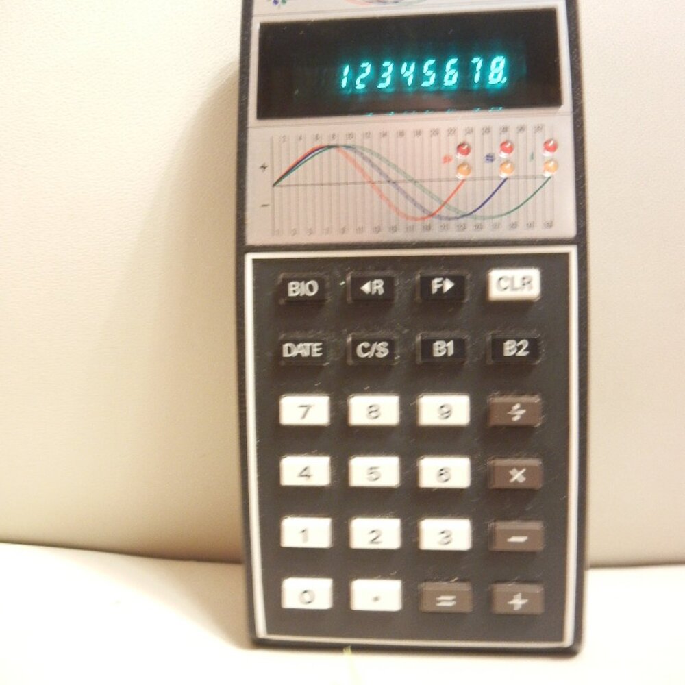 KOSMOS Hand-Held Calculator/Biorhythm Computer - Picture 3 of 4